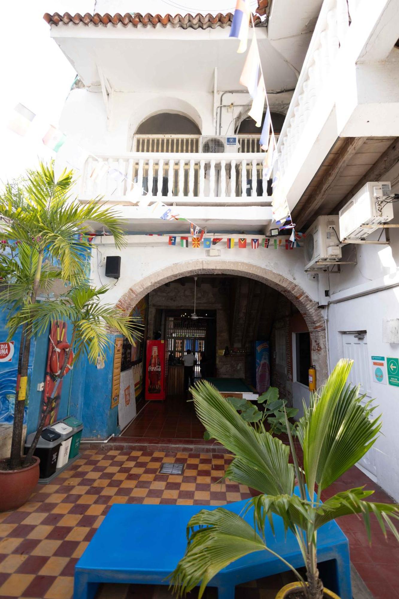 Media Luna Hostel Cartagena — Fotos 1